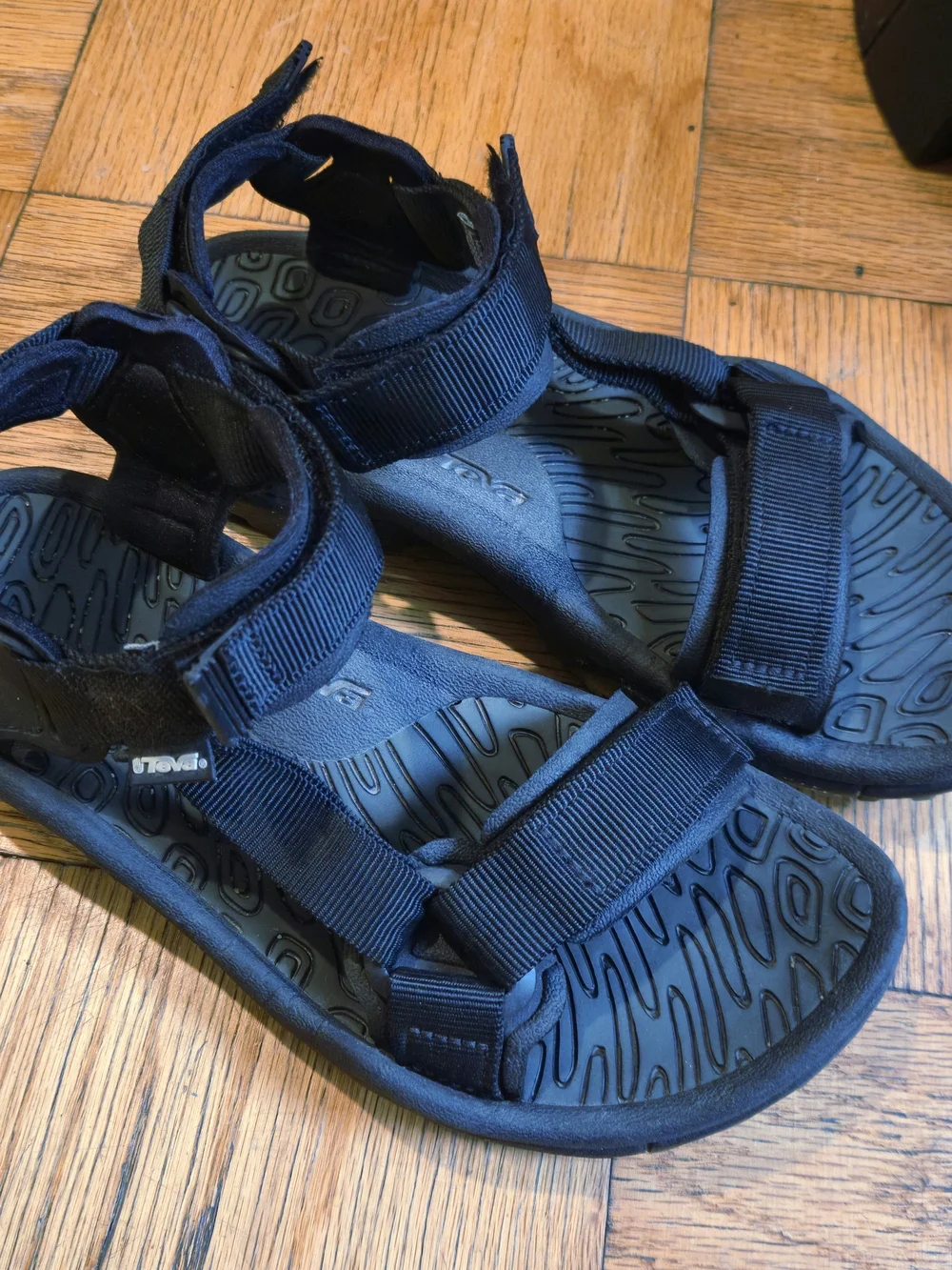 Teva Black and White Size Label Close-Up